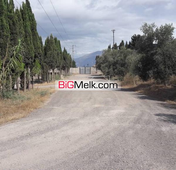 ۱۰ هکتار زمین صنعتی دارای مجوز شن و ماسه بتن آماده