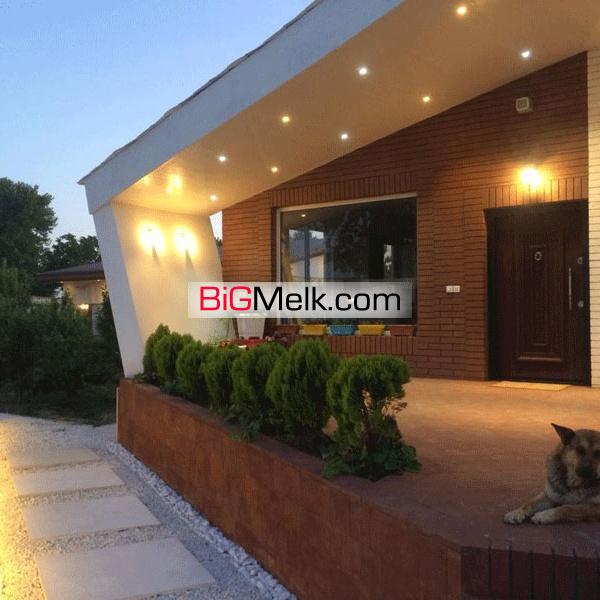 1050 متر باغ ویلا با طراحی زیبا در محمدشهر
