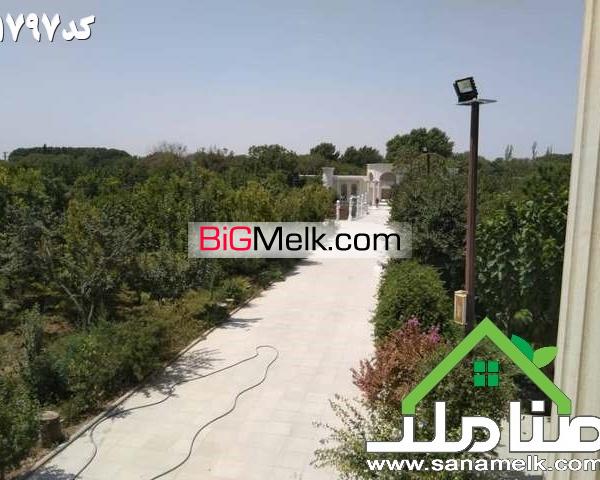 یک هکتار باغ عمارت زیبا در لم آباد ملارد کد 1797