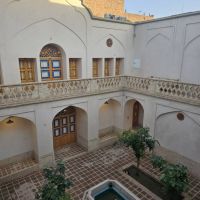 فروش هتل سنتی فول تجهیز و کلید نخورده در کاشان